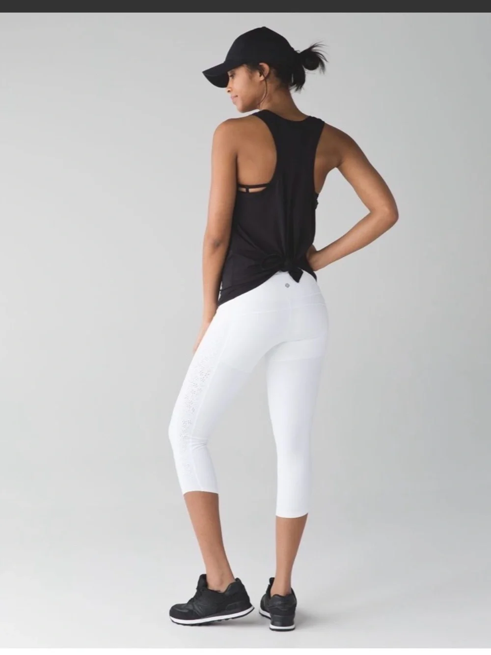 Womens black Lululemon All Tied Up Tank  size 8